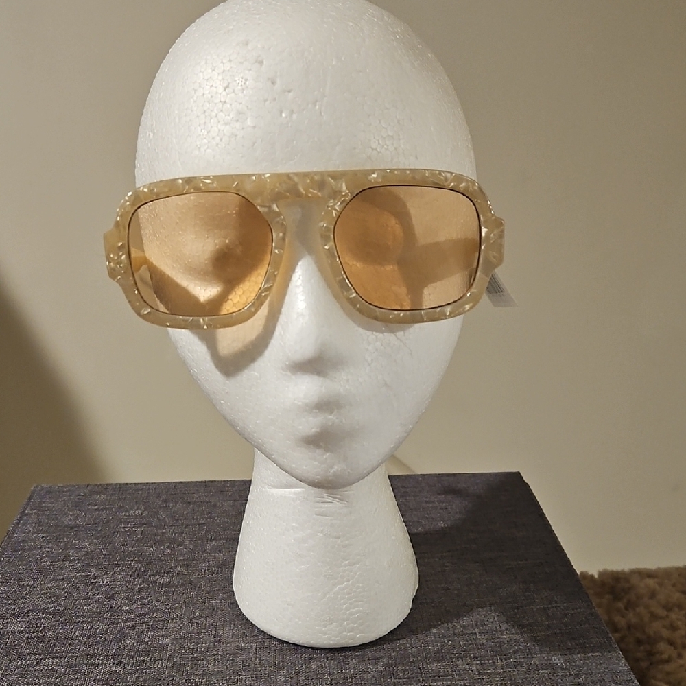 Oversized Beige Marbled Frame Sunglasses